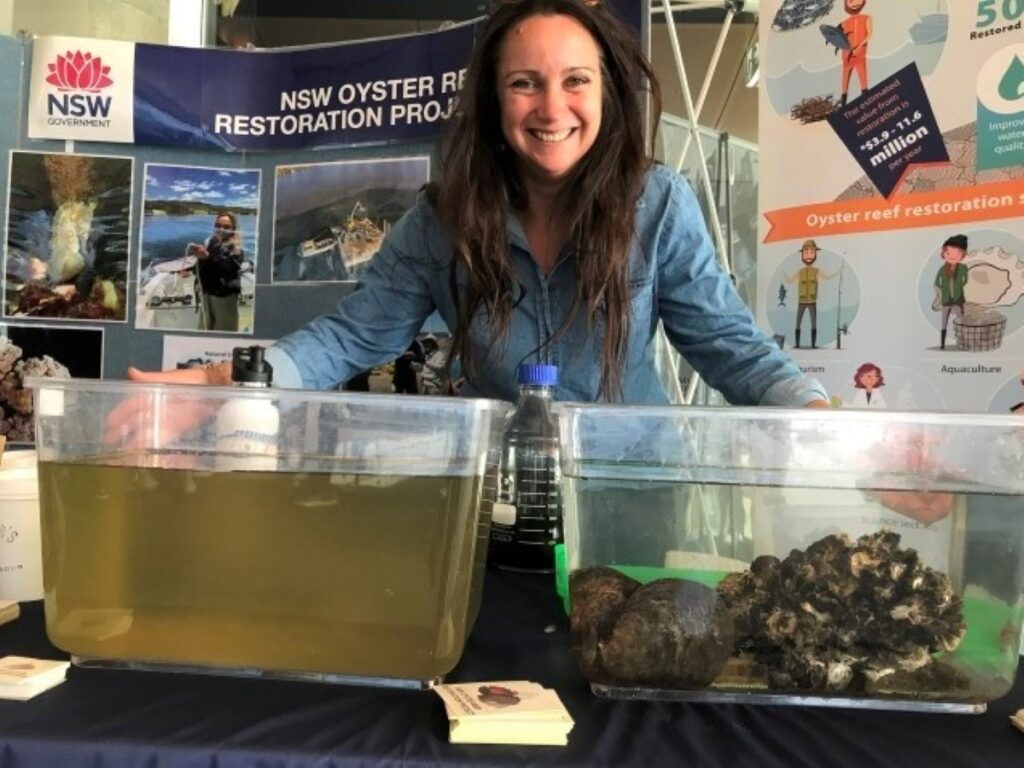 Forgotten Reefs webinar promotion image showing oysters cleaning water