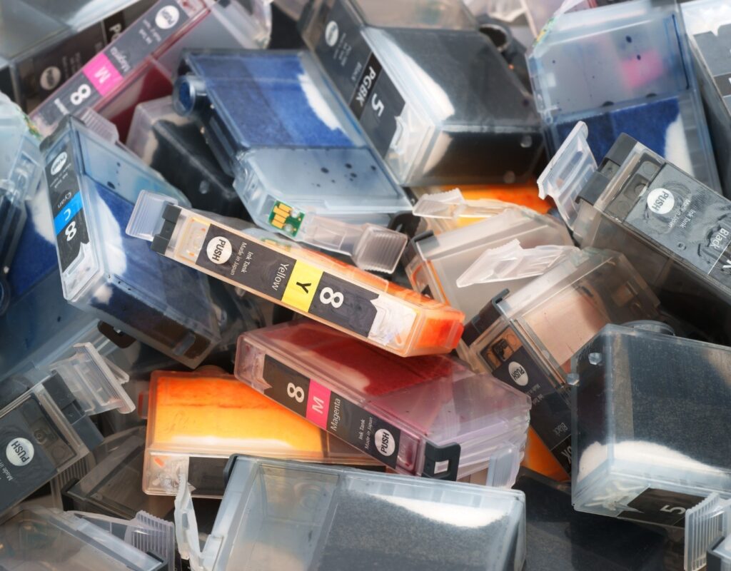 Ink cartridges recycling